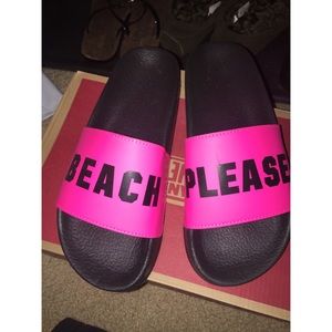 VS PINK Slides